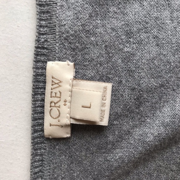 J. Crew Women’s Grey V-Neck Sweater - Large - Picture 2 of 5